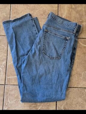 Mens Jeans- Size 33x32- Excellent Used Condition- Old Navy Loose Fit